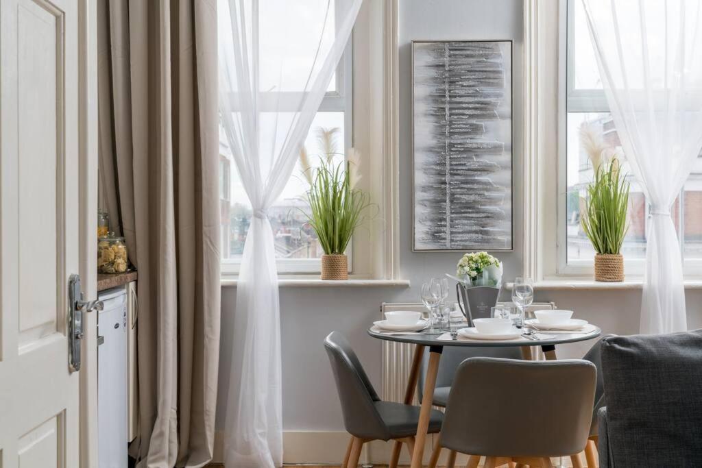 Cozy 1 Bed For 4 Paddington Apartman London Kültér fotó